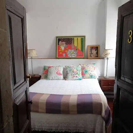 Fonda La Pepa Maca Hotel Monells