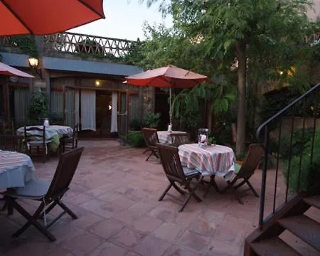 Fonda La Pepa Maca Hotel